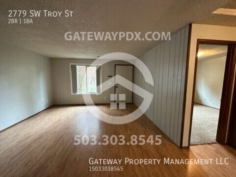 Photo - 2779 SW Troy St