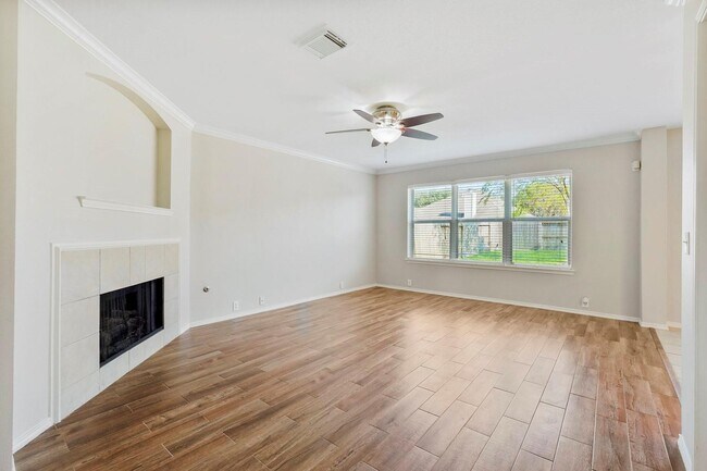 Photo - 10411 Deer Branch