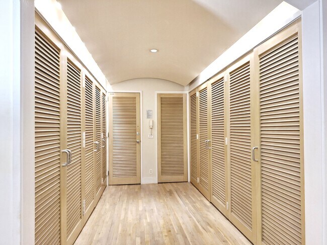 Photo - 127 West 56th Street Unit Apt 3R