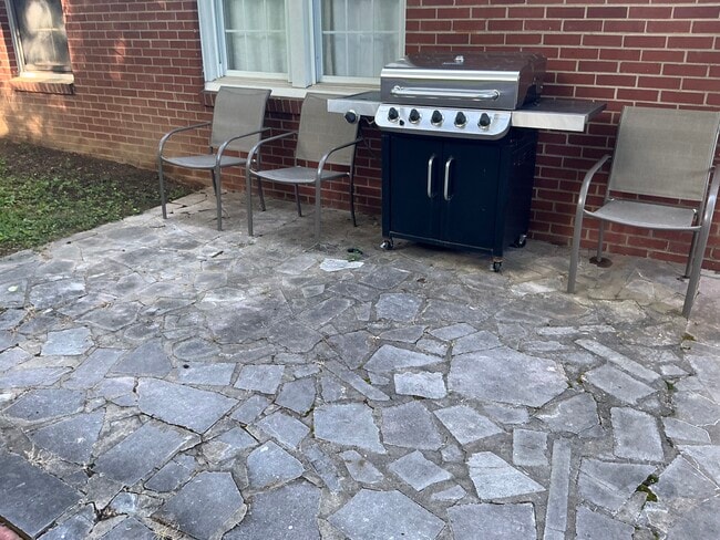 Photo - 722 Forest Dr