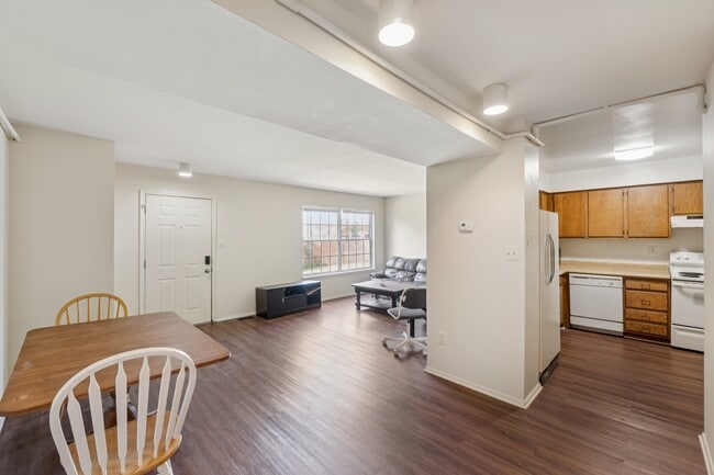 Photo - 4833 Berwyn House Rd