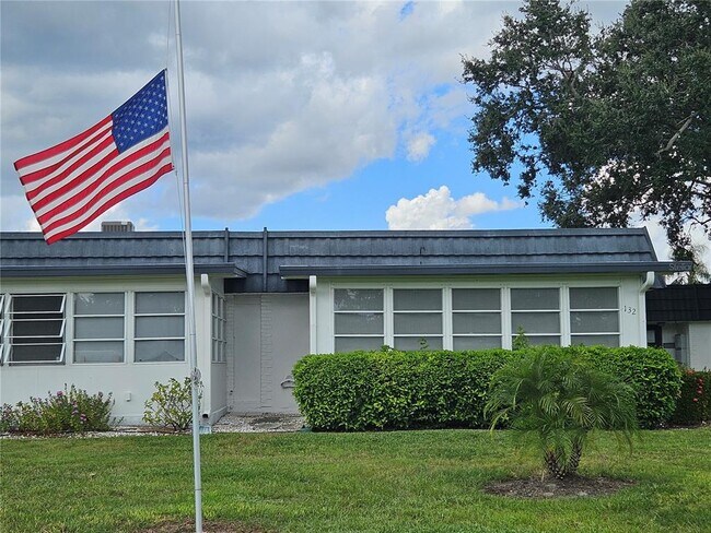 Photo - 301 Kings Blvd Unidad 132