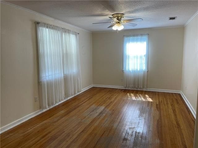 Photo - 750 Canton St