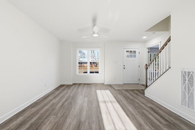 Photo - 12617 James River Dr