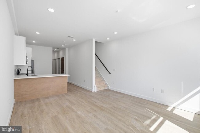 Photo - 2554 N 12th St Unit 2
