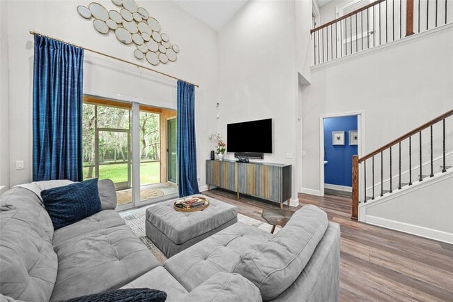 Photo - 1404 Ridge Terrace