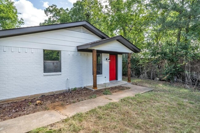 Photo - 104 N Oneal St