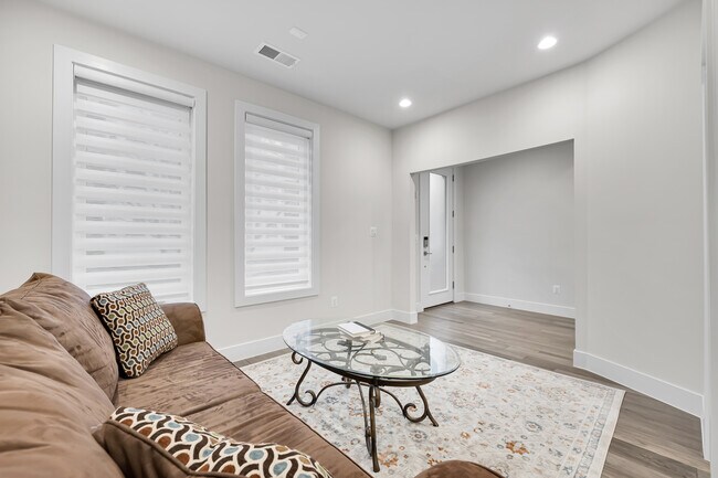 Photo - 147 Prairie Ln