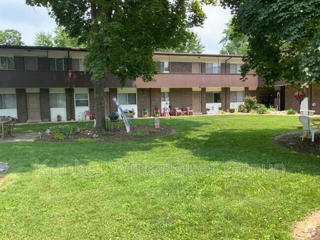 Building Photo - 900 8th St Rental