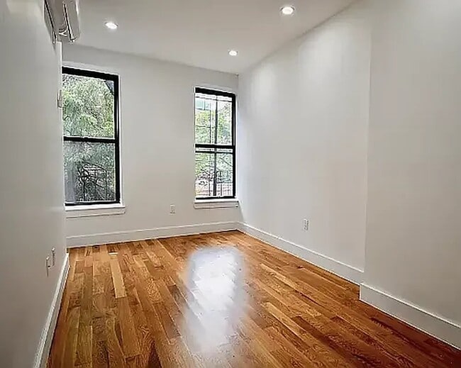 Photo - 588 Quincy St Apartment Unit 4A