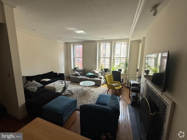 Building Photo - 1837 Spruce St Rental