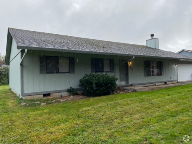 Building Photo - 1802 NW 28th Ave Rental