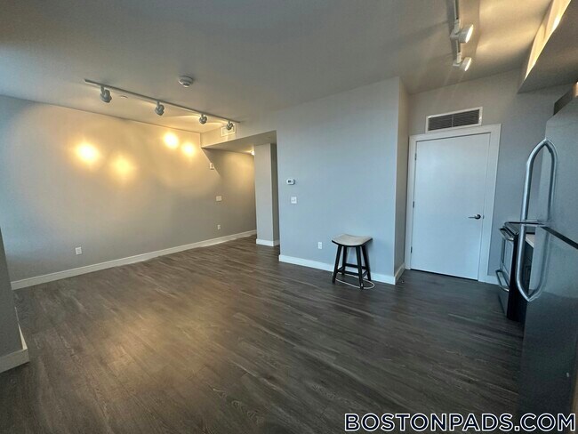 Photo - 23 Central Ave Unidad 301