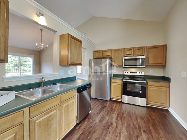 Photo - 104 Windy Meadow Way