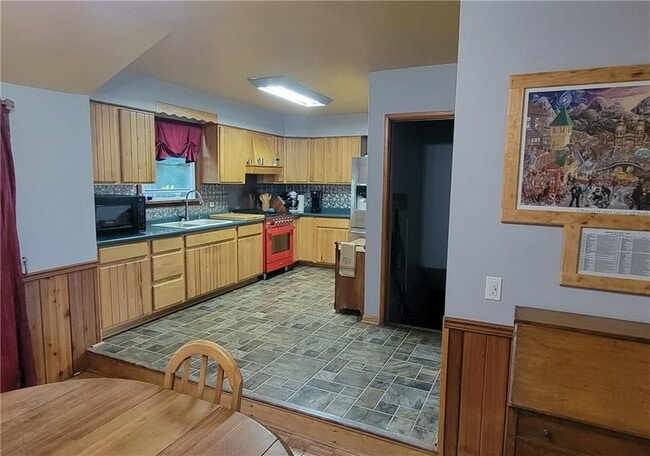 Photo - 148 Landon Ave