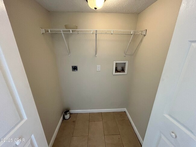 Photo - 3914 E 11th St Unit 202