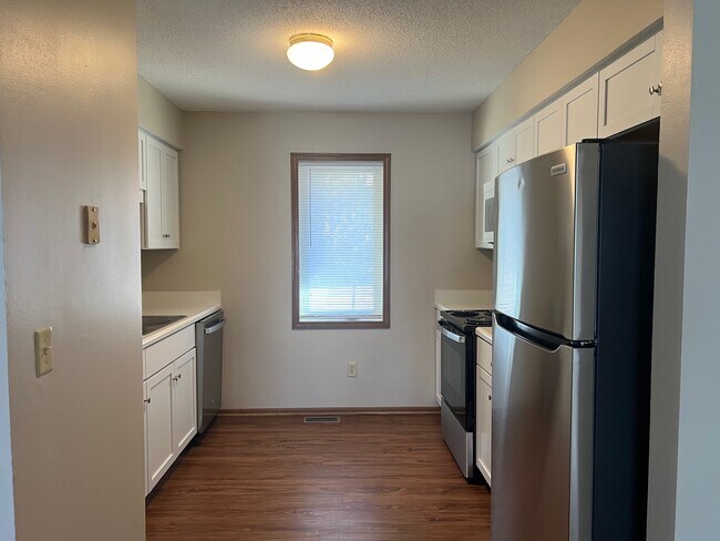 Photo - 9613 Dennis Dr