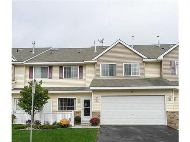 Building Photo - 3553 Sterling Heights Dr Rental