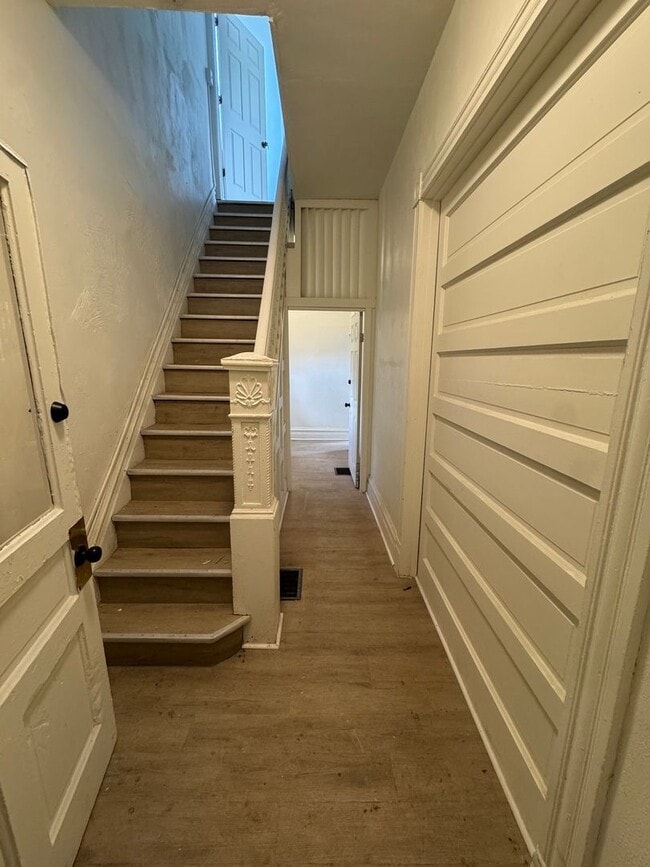 Photo - 540 W 7th Ave Unit 2