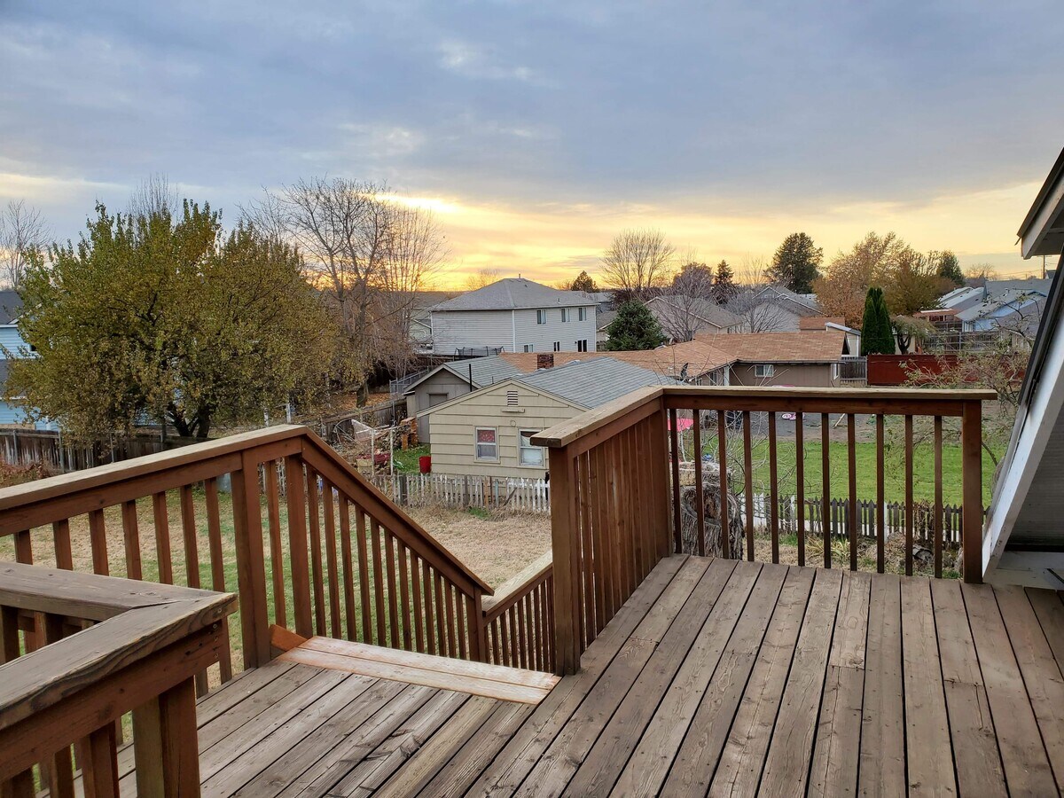 Photo - B Street Unidad 2 Top Floor