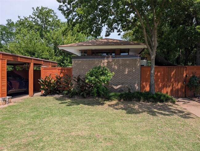 Photo - 1601 Chamblee Dr