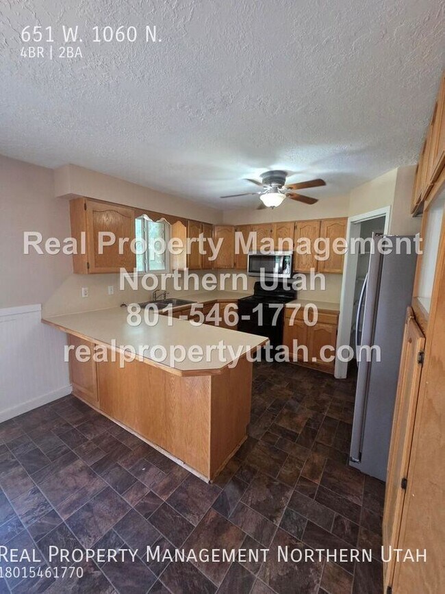 Photo - 651 W 1060 N