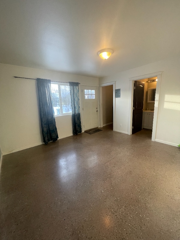 Photo - 15840 W Hess Ln