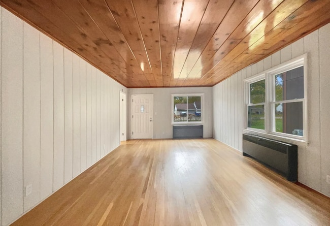 Photo - 6441 Crest Dr