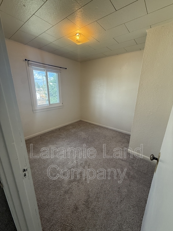 Photo - 857 N 4th St