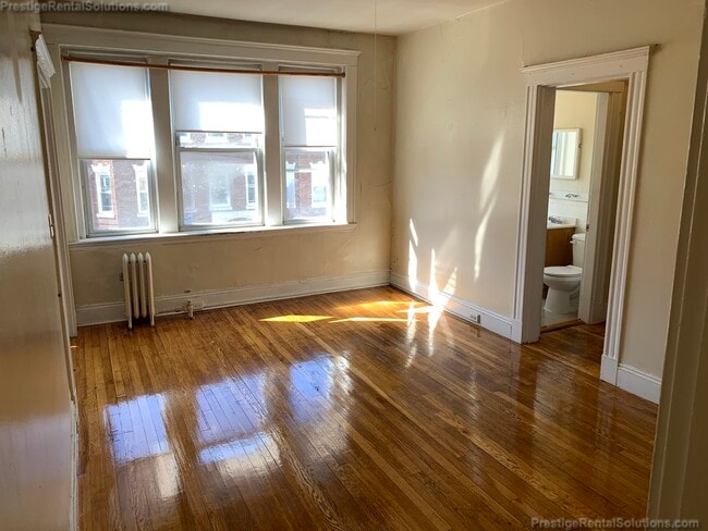 Building Photo - 220 - 236 Kelton St