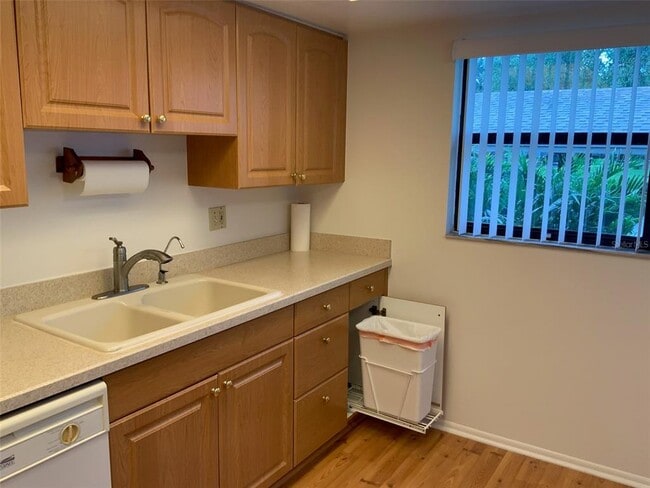 Photo - 150 Dale Pl