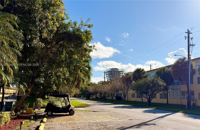 Photo - 2820 NE 201st Terrace Unidad F329