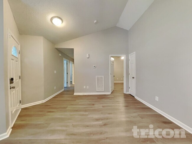 125 Pinto Dr