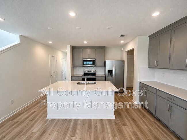 7930 Palm Paradise Pl