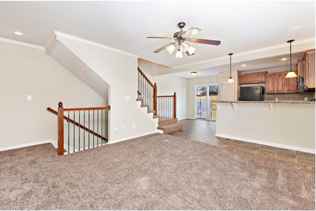 Photo - Great 3 Bedroom Townhome For Rent!