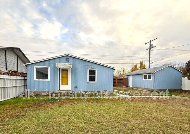 Building Photo - 3908 3rd Ave S