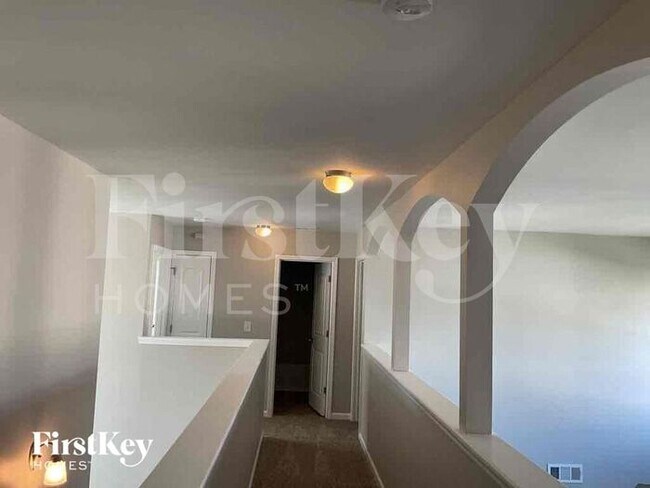 Photo - 81 Laurelcrest Ln