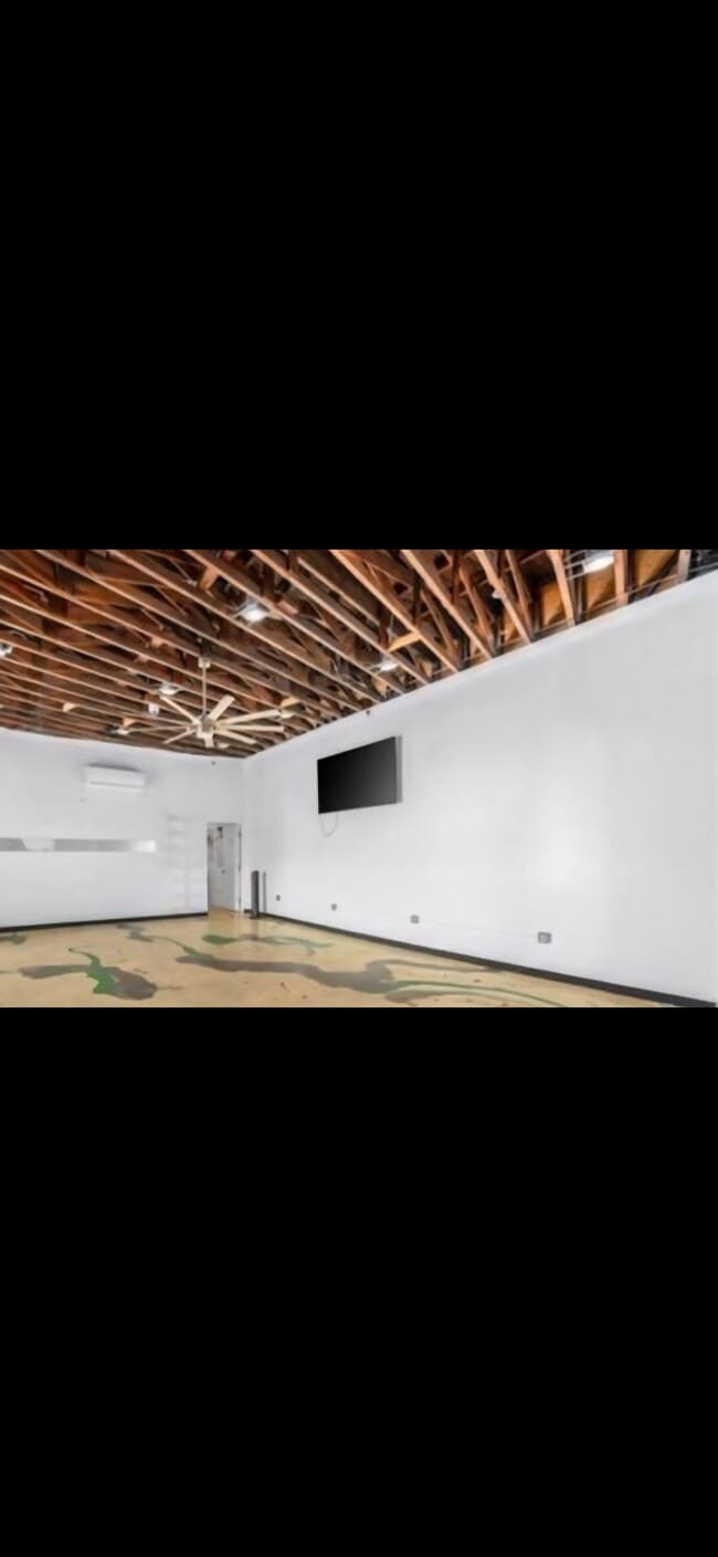 Photo - 1203 E Cesar E Chavez Ave