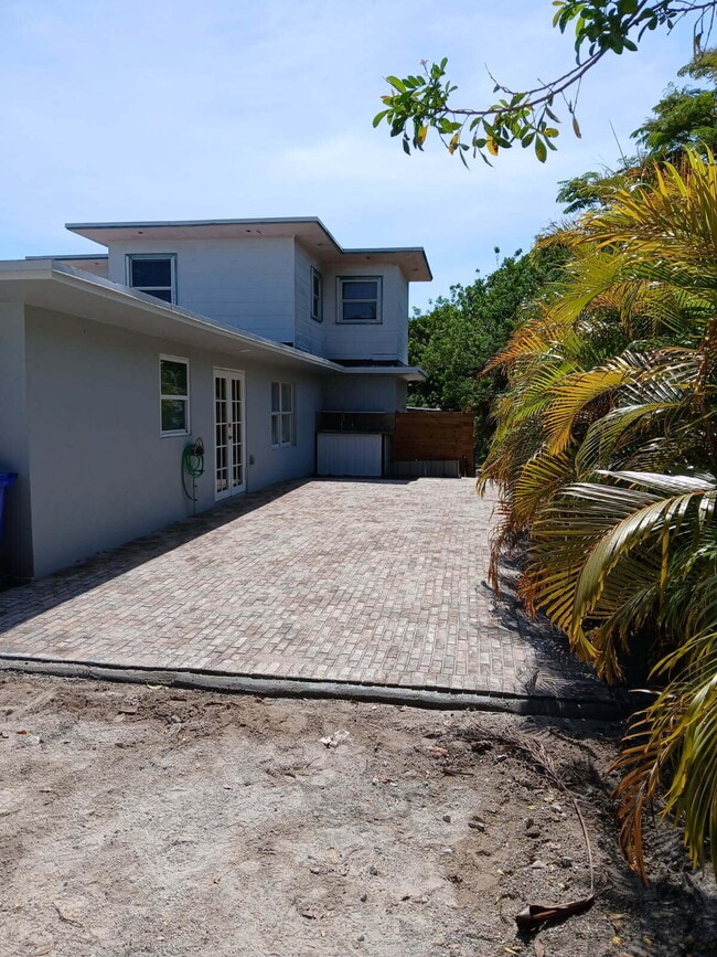 Building Photo - 7141 High Ridge Rd Rental