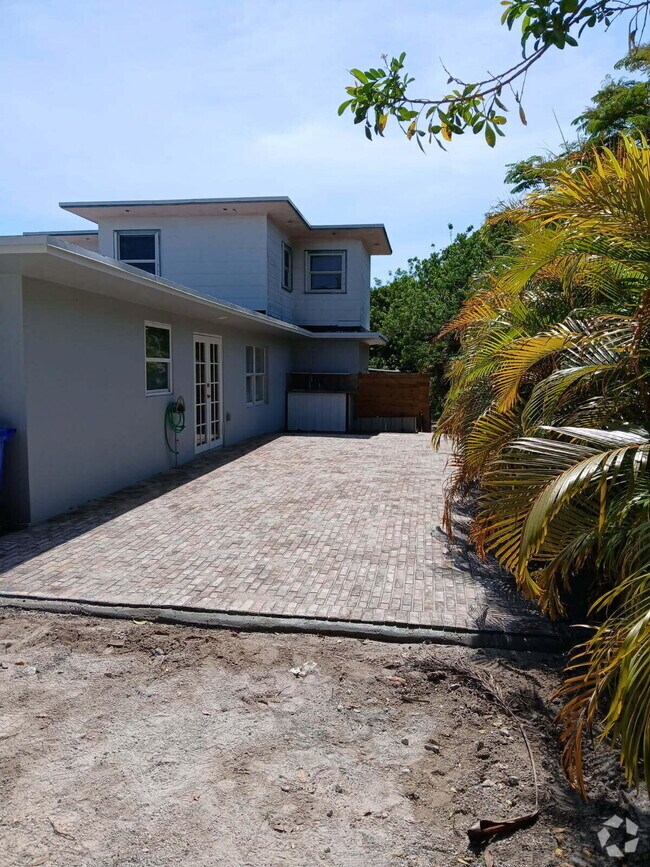 Building Photo - 7141 High Ridge Rd Rental