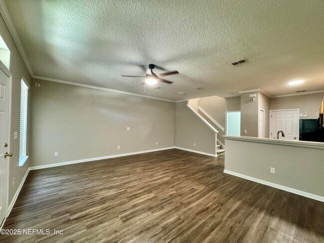 Photo - 450 Sherwood Oaks Dr