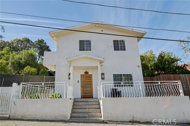 Building Photo - 24334 Crestlawn St