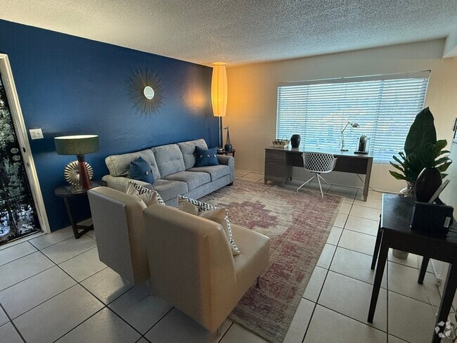 Building Photo - 4068 Oakcrest Dr Unit 4 Rental