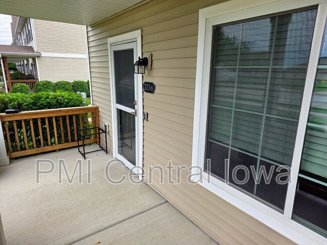 Photo - 2316 Hazeltine Pl