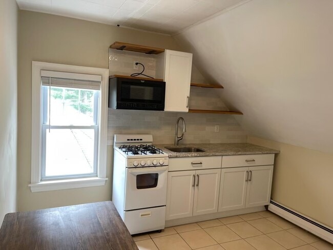 Photo - 628 Washington St