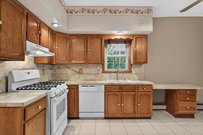 Photo - 104 Broadway Unidad #1