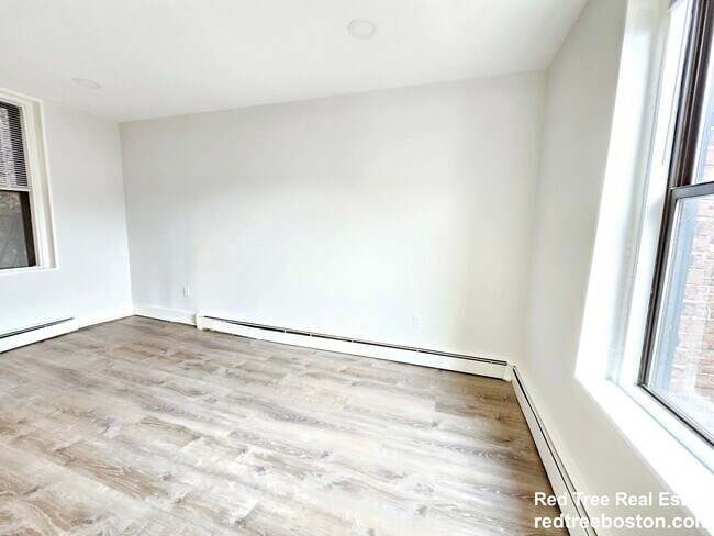 Photo - 40 Joy St Unit 8