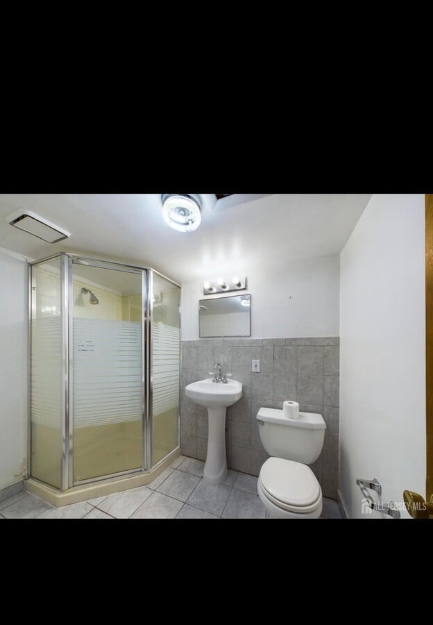 Photo - 321 Durham Ave Unit Room 1