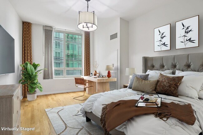 Photo - 1111 S Wabash Ave