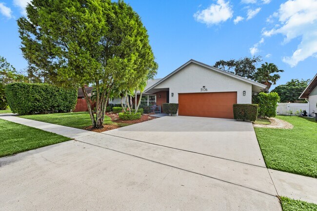 Photo - 5136 Beechwood Rd